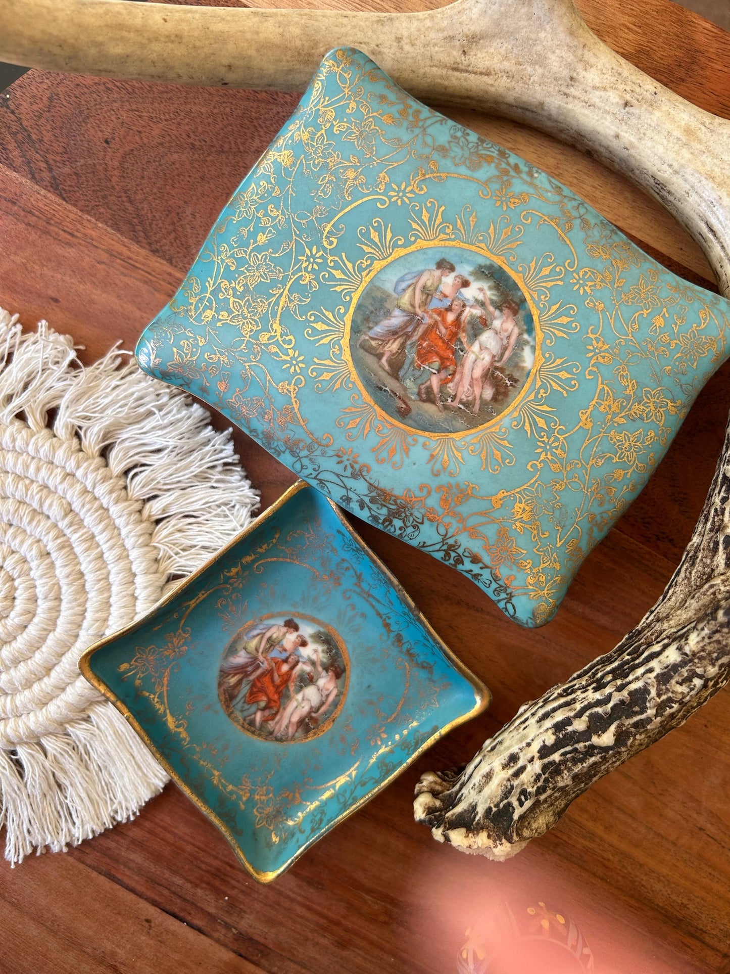 boho, boho jewelry, minimalist shopping, western apparel, western, unique jewelry, jewelry for sale, western style jewelry box, bohemian style jewelry box