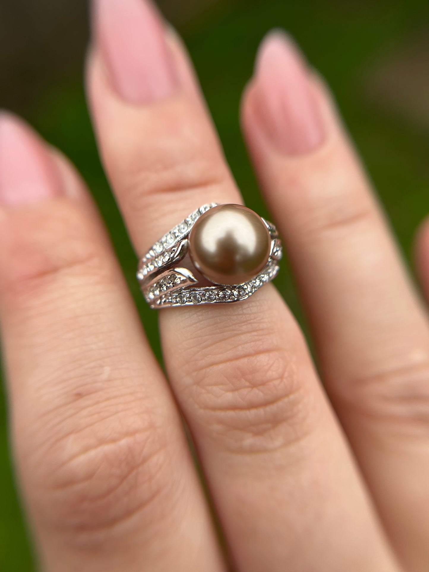 Luster Ring