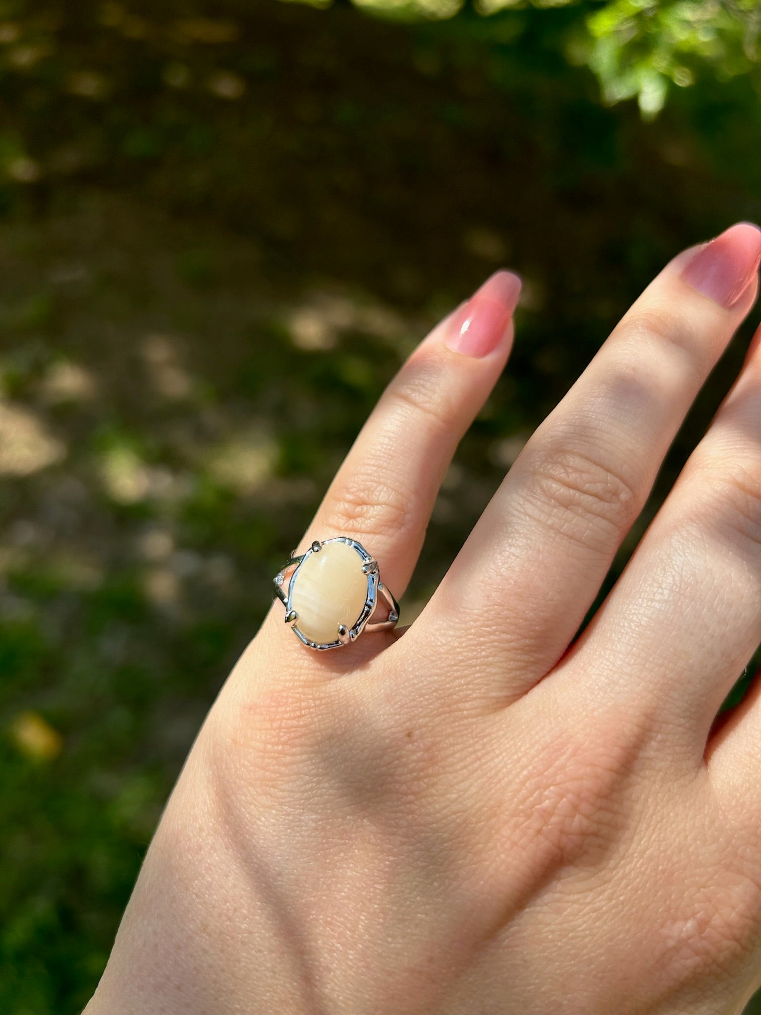 boho, boho jewelry, western apparel, western, ring, statement ring, white centerpiece, size 6