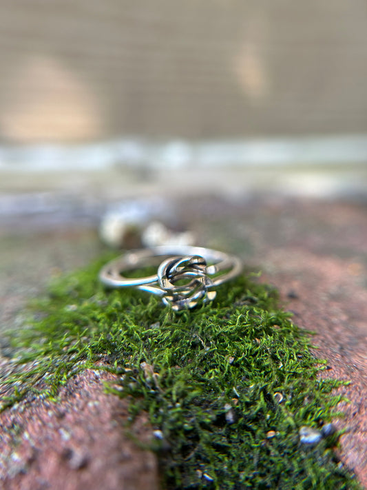 Intertwined Ring