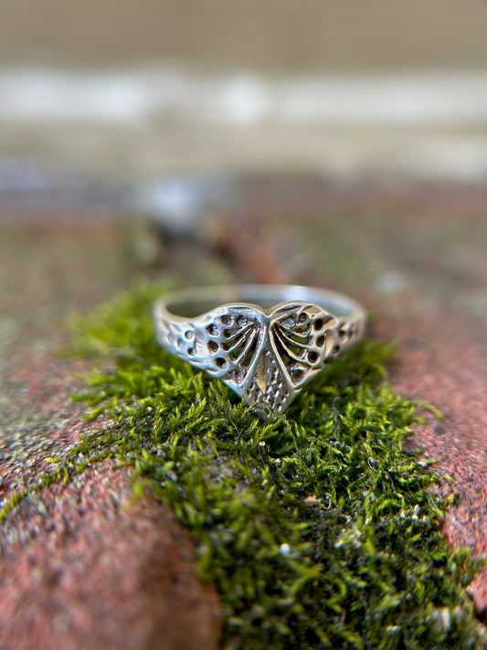 boho, boho jewelry, western apparel, western, ring, statement ring, sterling ring, sterling silver jewelry, size 8, heart ring