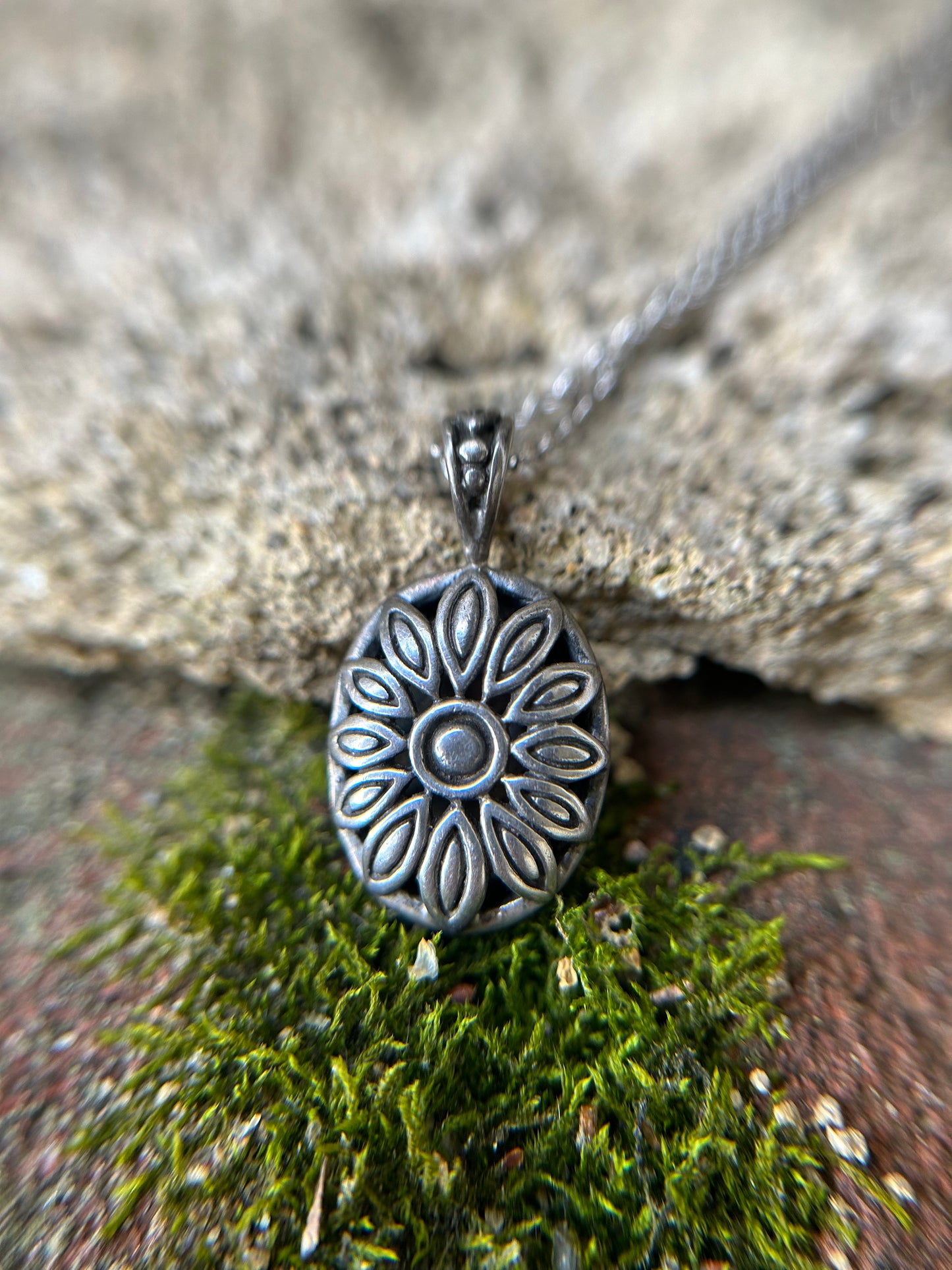 Flowerchild Necklace